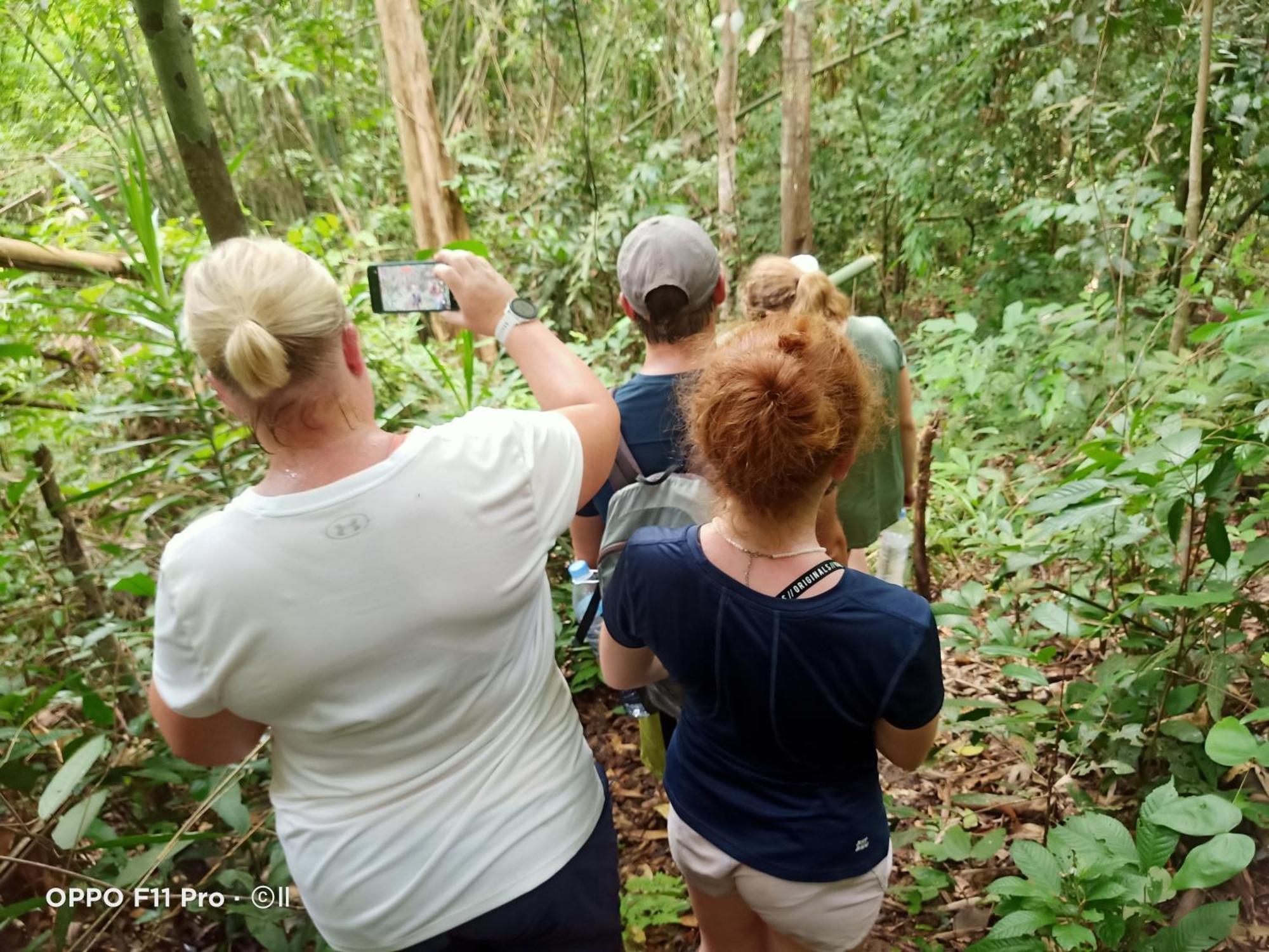 Tribal Village Homestay & Trekking Banlung Bilik gambar